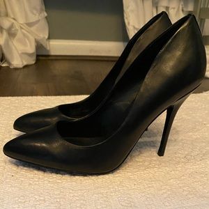 Steve Madden Pointy Toe Pumps